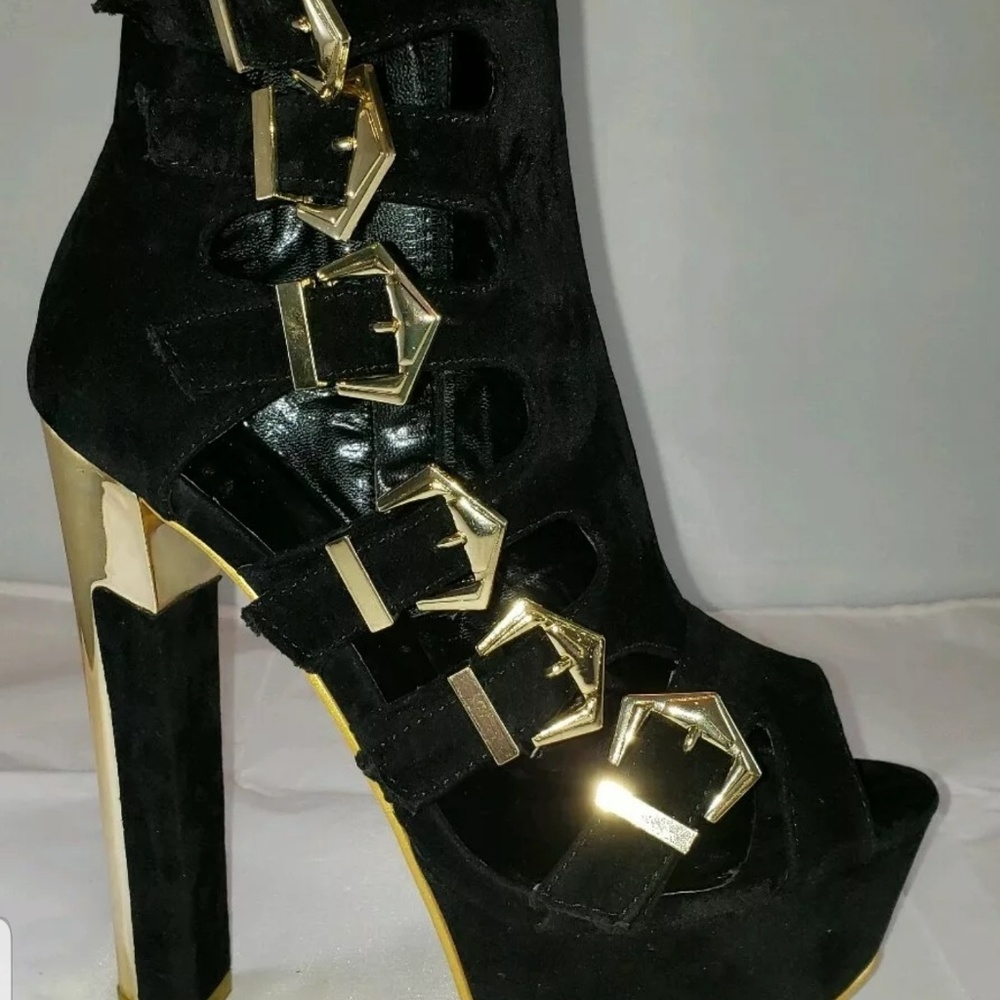 Beau + Ashe LAILA Black Suede And Gold Open Toe 7